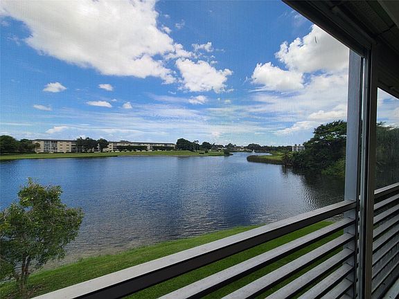 5th image of 3204 Portofino Pt #N3