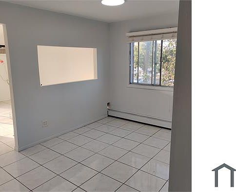5th image of 2533 Spring St