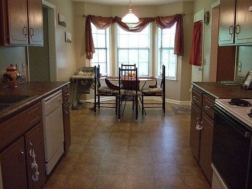 4th image of 307 Cross Creek Dr
