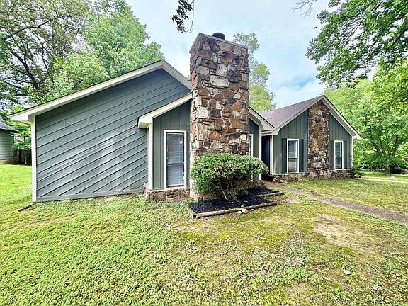 3rd image of 4421 Hunt Cliff Trce