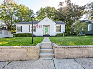 255 Pinehill Dr, Mobile, AL 36606