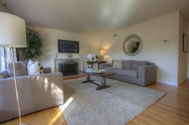 1st image of 3420 Notre Dame Dr