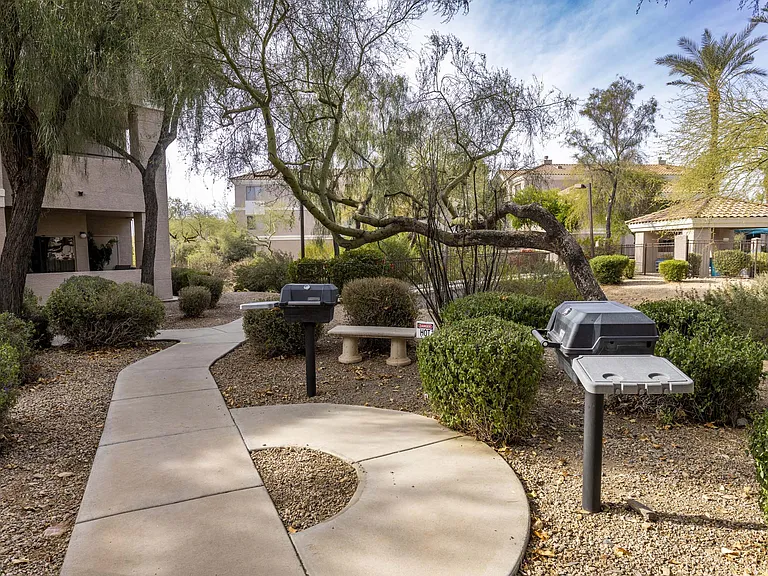 Vintage at Scottsdale — Photo 22