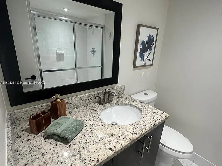 5161 Collins Ave #1211 — Photo 17