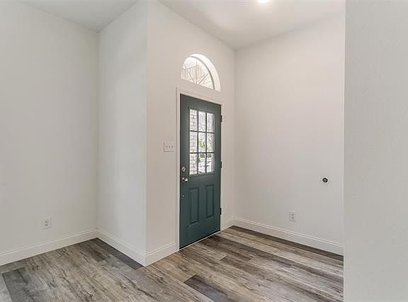 4th image of 3720 Fleetwood Dr