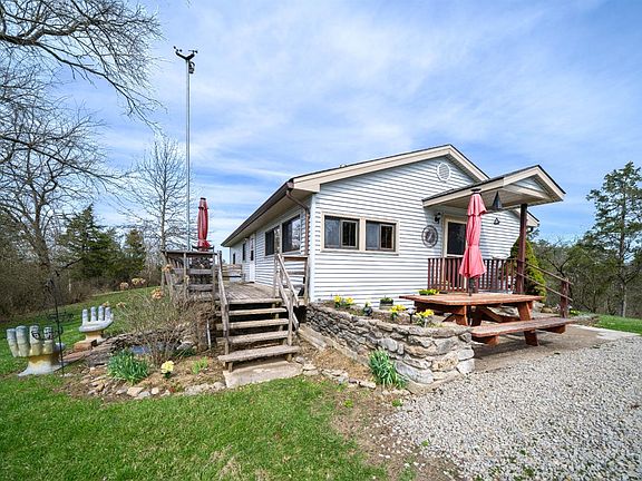 3rd image of 19685 Collier Ridge Rd