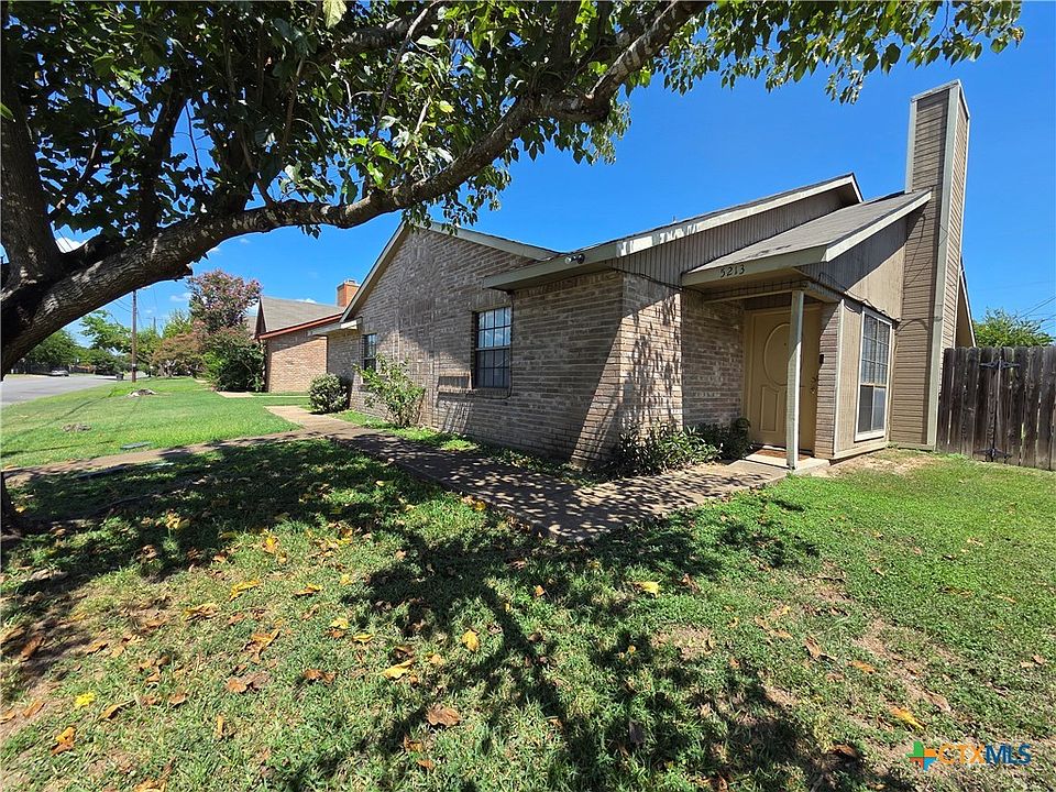 2nd image of 5211 & 5213 Canyon Creek Dr