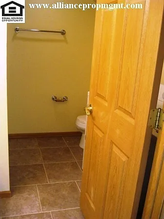 2902 W Villard St — Photo 7