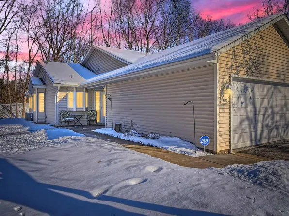 8837 Norway St NW, Coon Rapids, MN 55433