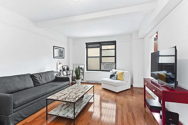 Rented by Compass | media 6