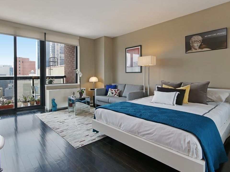 1st image of 300 E 62nd St APT 1505