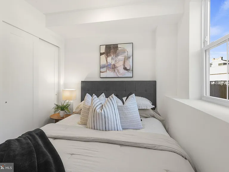 7037 Ridge Ave #103 — Photo 14