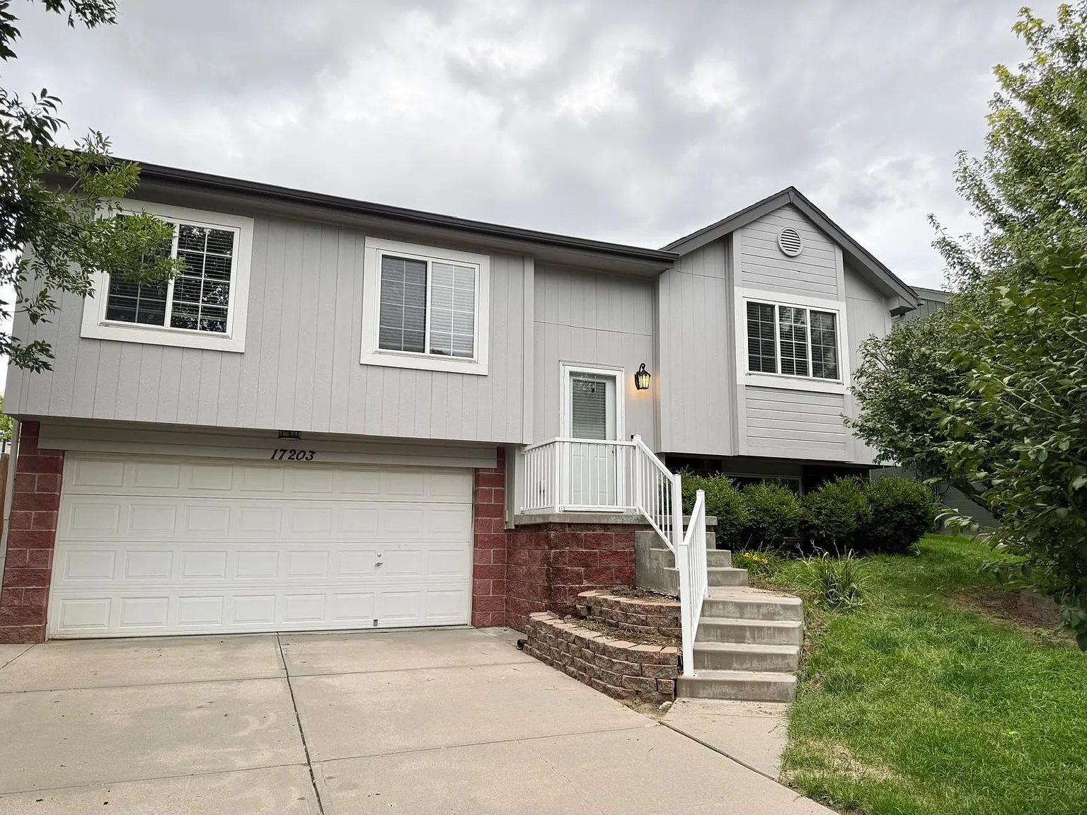 17203 Spaulding Street — Photo 2