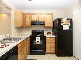 10338 Ridgeline Dr, Montgomery Village, MD 20886