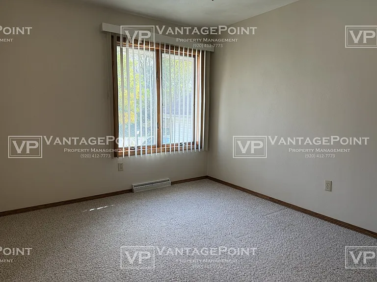 2121 N Cloudview Dr — Photo 15