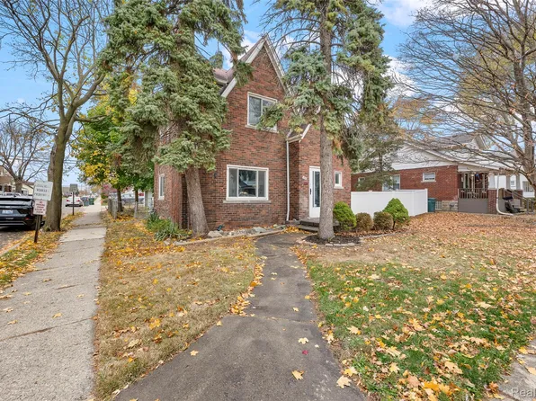 1332 Fort Park Blvd, Lincoln Park, MI 48146