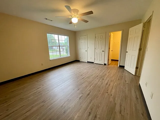 3188 Twin County St — Photo 3