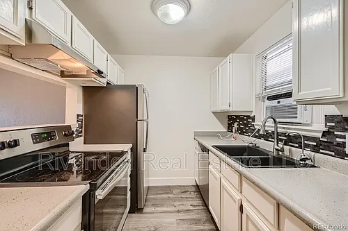 1215 S Gilbert St Photo 1