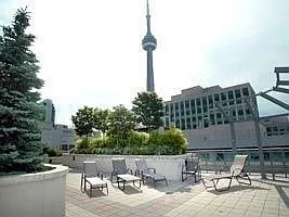 270 Wellington St W #1022 — Photo 14