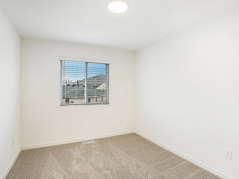 1910 Constantine Ct — Photo 17