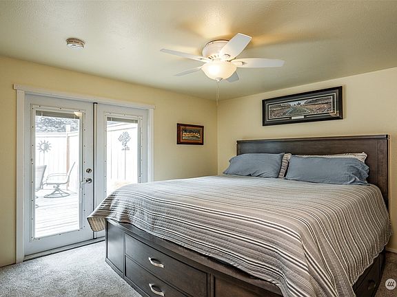 5th image of 36117 52nd Avenue S