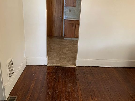 4th image of 1717 Ferry Ave Floor 1