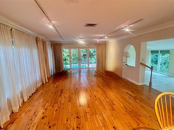 4th image of 3100 NE 21st Street