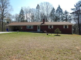 2520 Denton Hayes Rd, Maryville, TN 37803