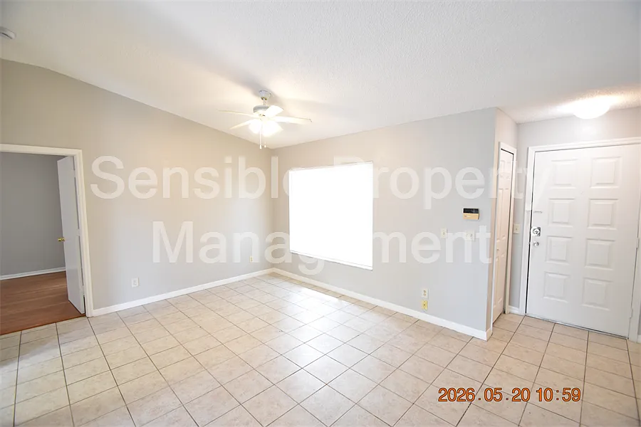 3 bed, 1289 sqft, $1,825 — Photo 4