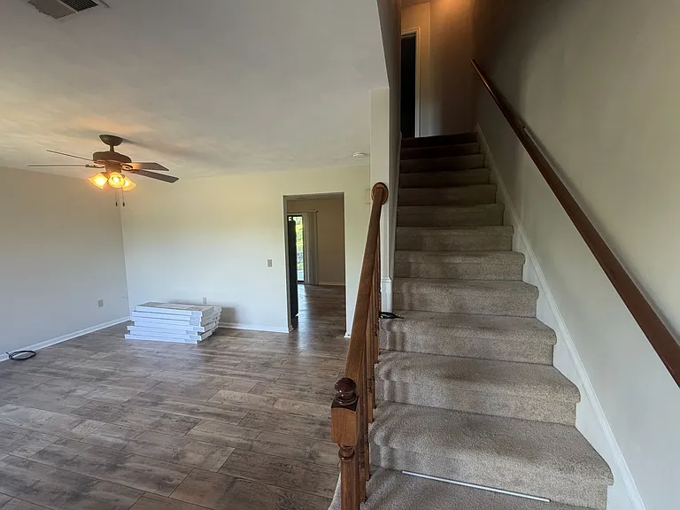 366 Dalewood Ave — Photo 4