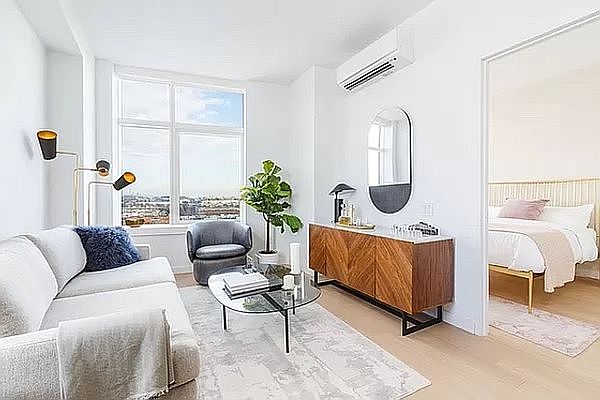 1st image of 582 Parkside Ave #15Y