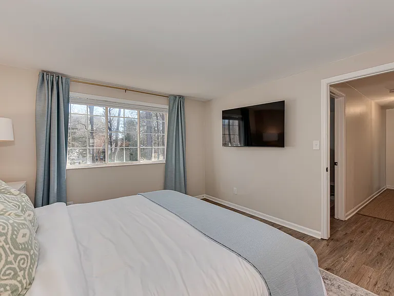616 Sweetgum Ln — Photo 29