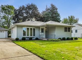 2702 Owl Ln, Rolling Meadows, IL 60008