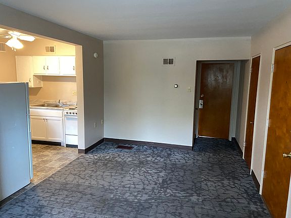 2nd image of 3235 White Oak Dr APT 10