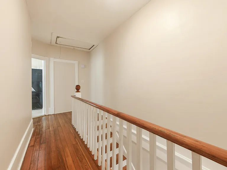 2303B N Abercorn St #B — Photo 3