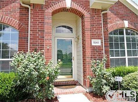 3rd image of 1541 Creek Springs Dr