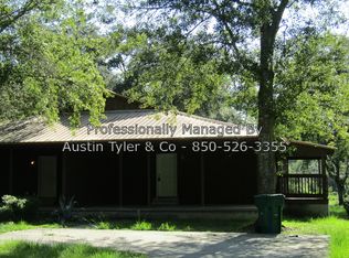 2152A Lovers Ln, Grand Ridge, FL 32442