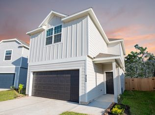 9290 Grace Ridge Dr, Willis, TX 77318