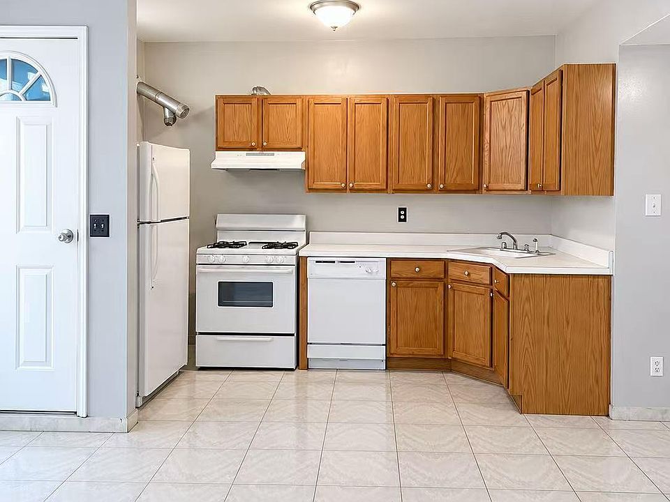 1st image of 5 Rigimar Ct #1