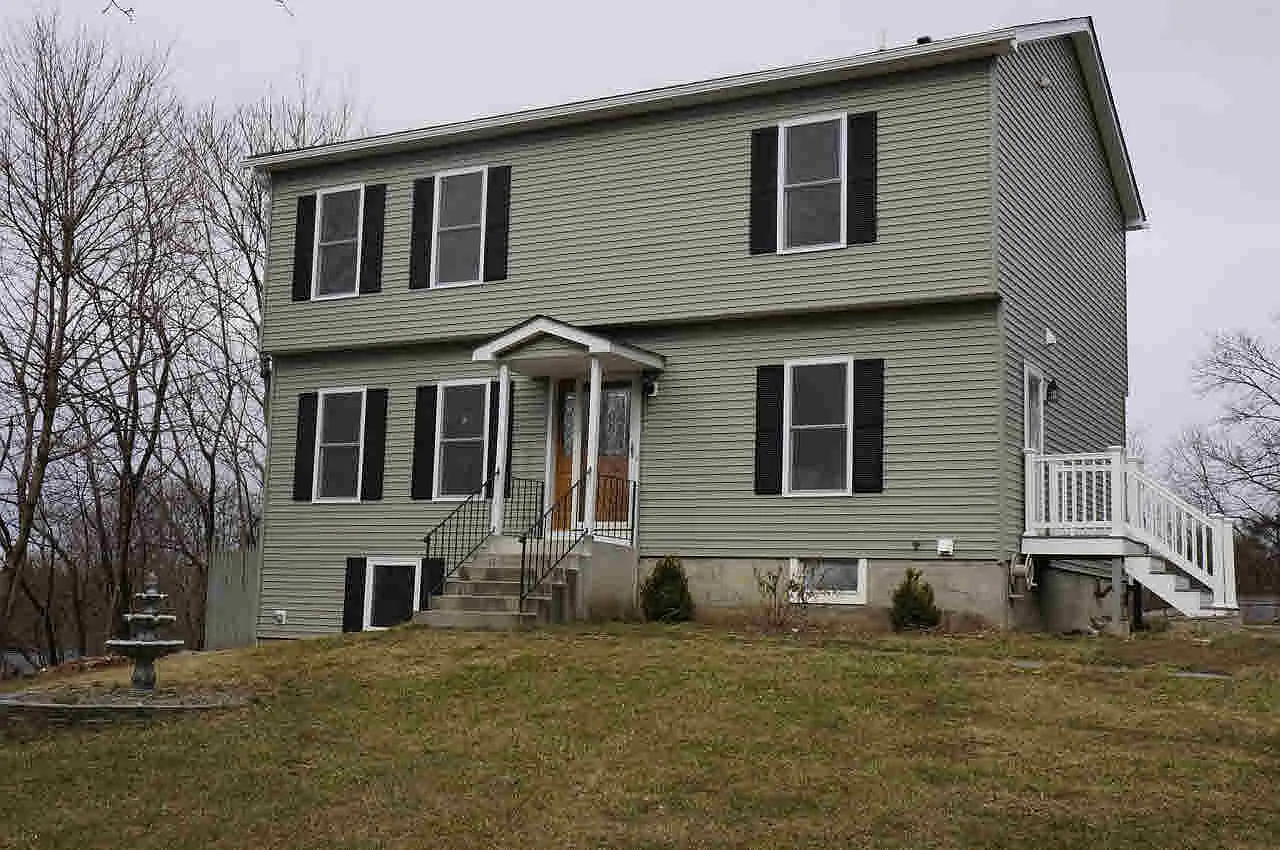 2 Wood Ln photo 1