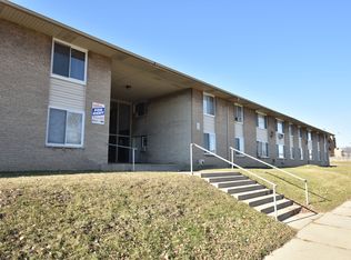 5501 N 76th St APT 16, Milwaukee, WI 53218