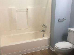 18210 Oberwald Ln APT 6, Spring Lake, MI 49456