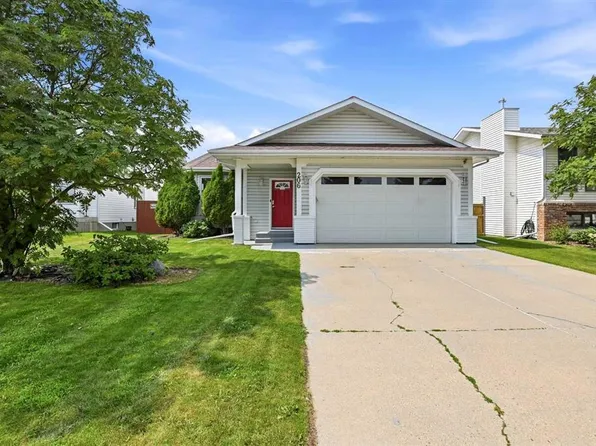 206 E Davison Dr, Red Deer, AB T4R 2E6