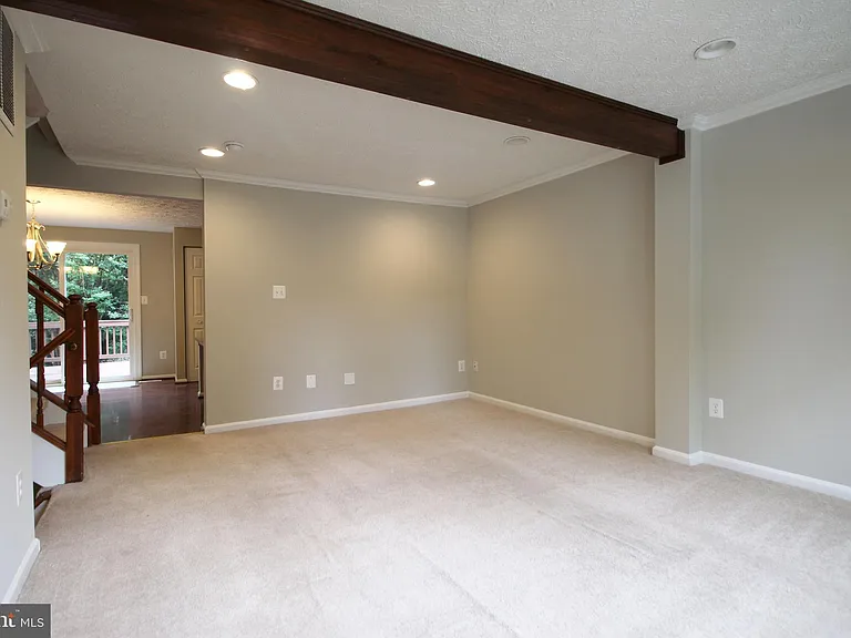 14126 Red River Dr — Photo 8
