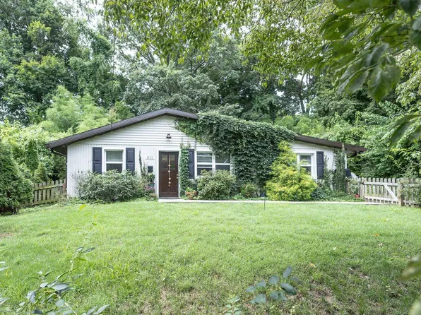 211 Posey St, Newburgh, IN 47630