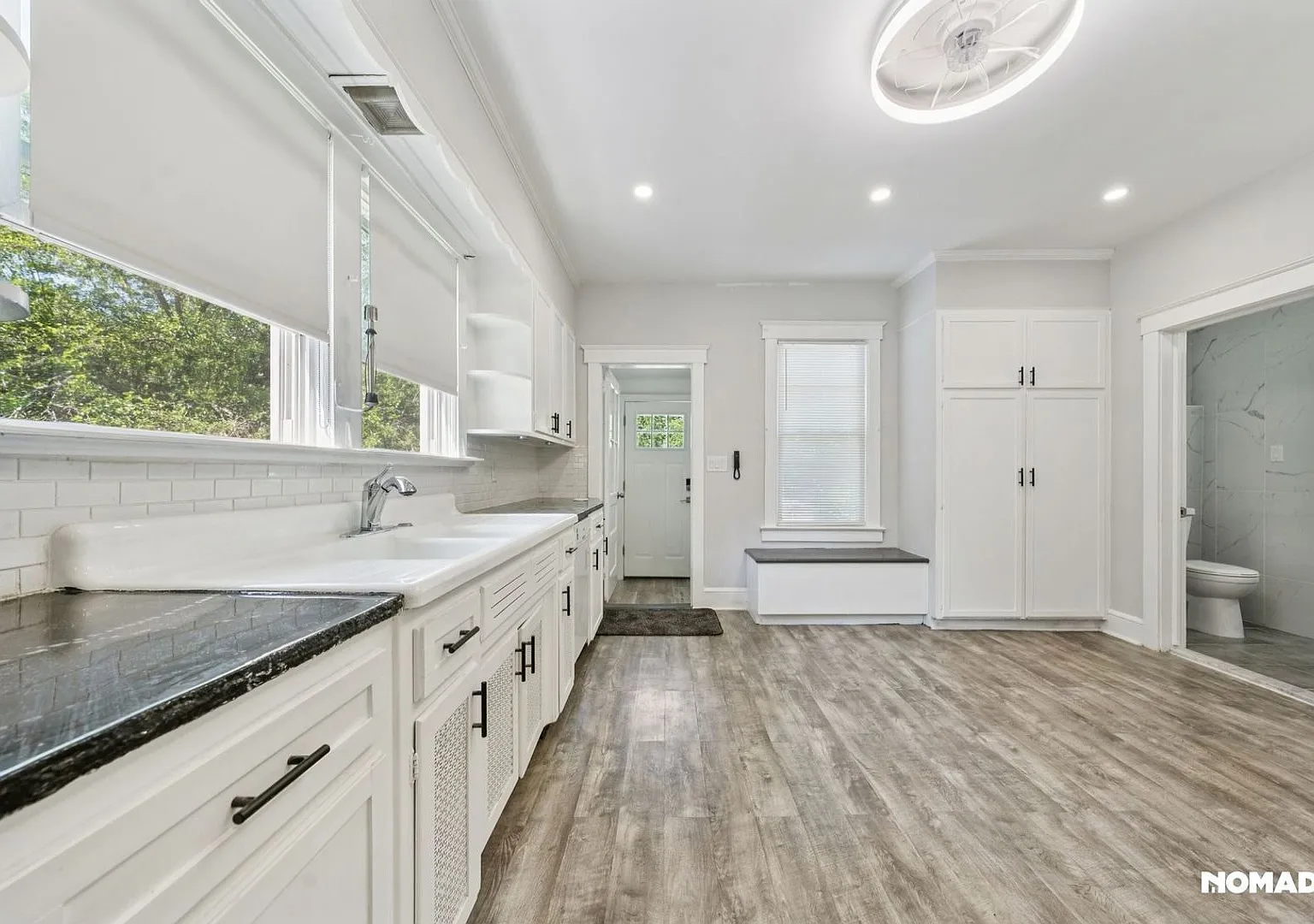 Charming 3BR House in Greenwich — Photo 2