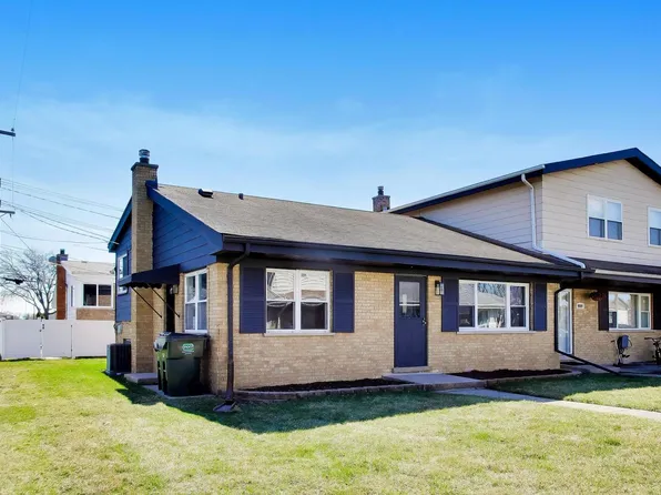 9011 N Grace Ave, Niles, IL 60714