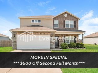 2807 Sebright Ave, Springdale, AR 72764