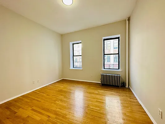 Rented by DeSimone Real Estate | media 8