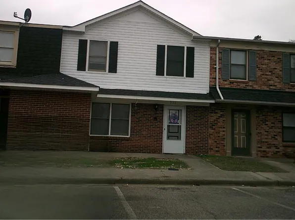 311 Seminole Trl, Danville, VA 24540